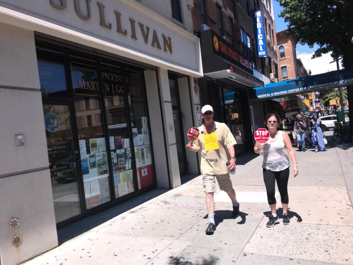 Dana Lerner (right with John Mason) diagnosed Golden as a sociopath.